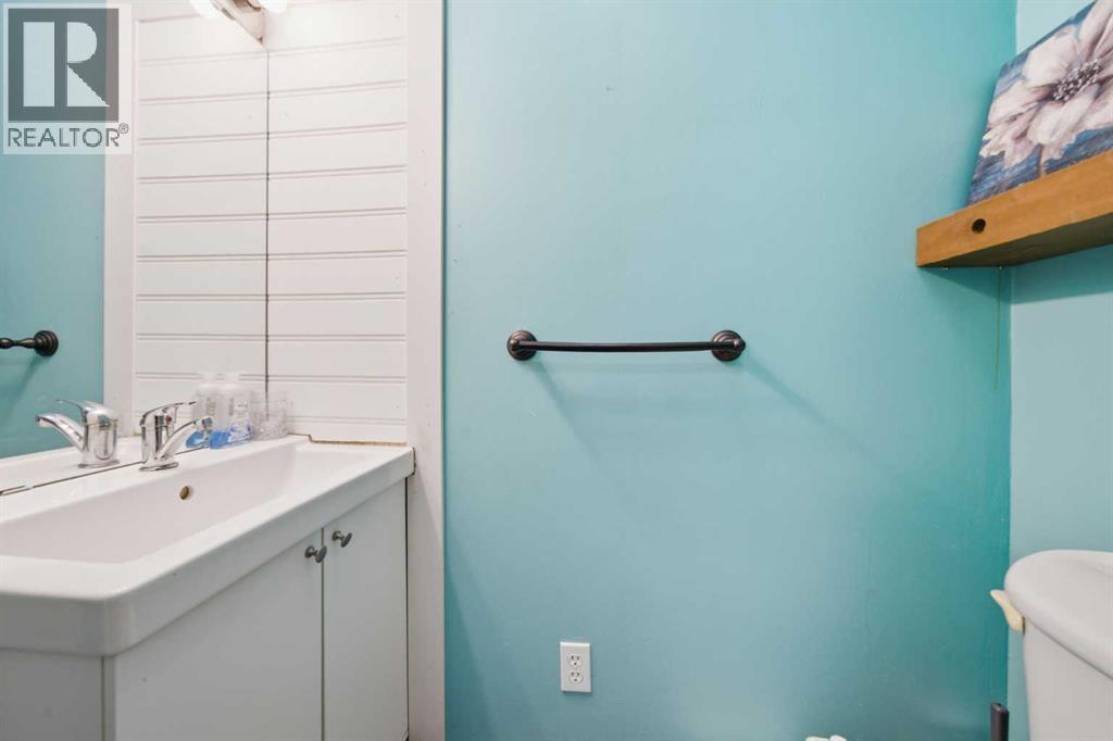 12040 338 Avenue E, Rural Foothills County, Alberta  T1s 1a2 - Photo 19 - A2270677