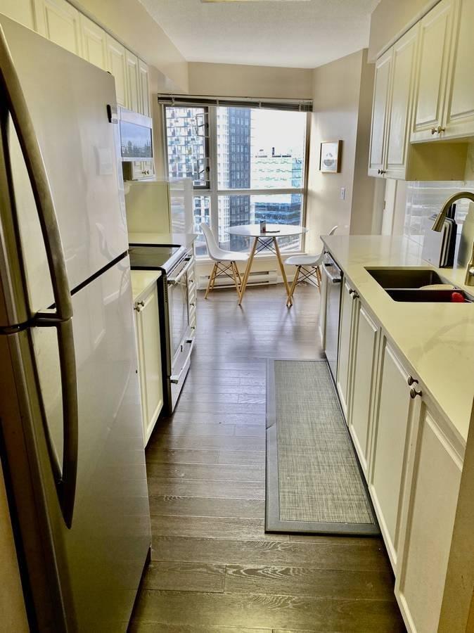 1408 9830 Whalley Boulevard, Surrey, British Columbia  V3T 5S7 - Photo 4 - R3084461