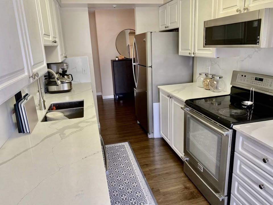 1408 9830 Whalley Boulevard, Surrey, British Columbia  V3T 5S7 - Photo 3 - R3084461