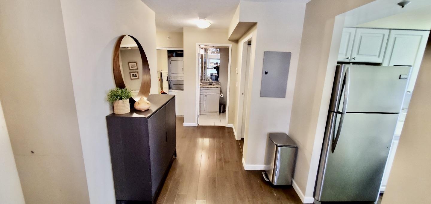 1408 9830 Whalley Boulevard, Surrey, British Columbia  V3T 5S7 - Photo 5 - R3084461