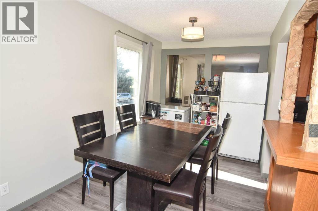 112 Woodvale Road Sw, Calgary, Alberta  T2W 3M8 - Photo 6 - A2275374