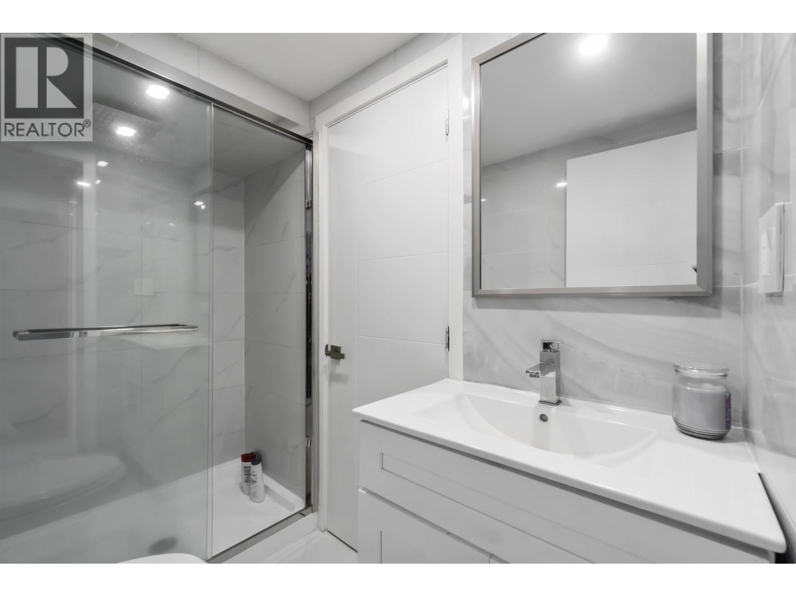 3837 Sunnycrest Drive, North Vancouver, British Columbia  V7R 3C5 - Photo 15 - R3084561