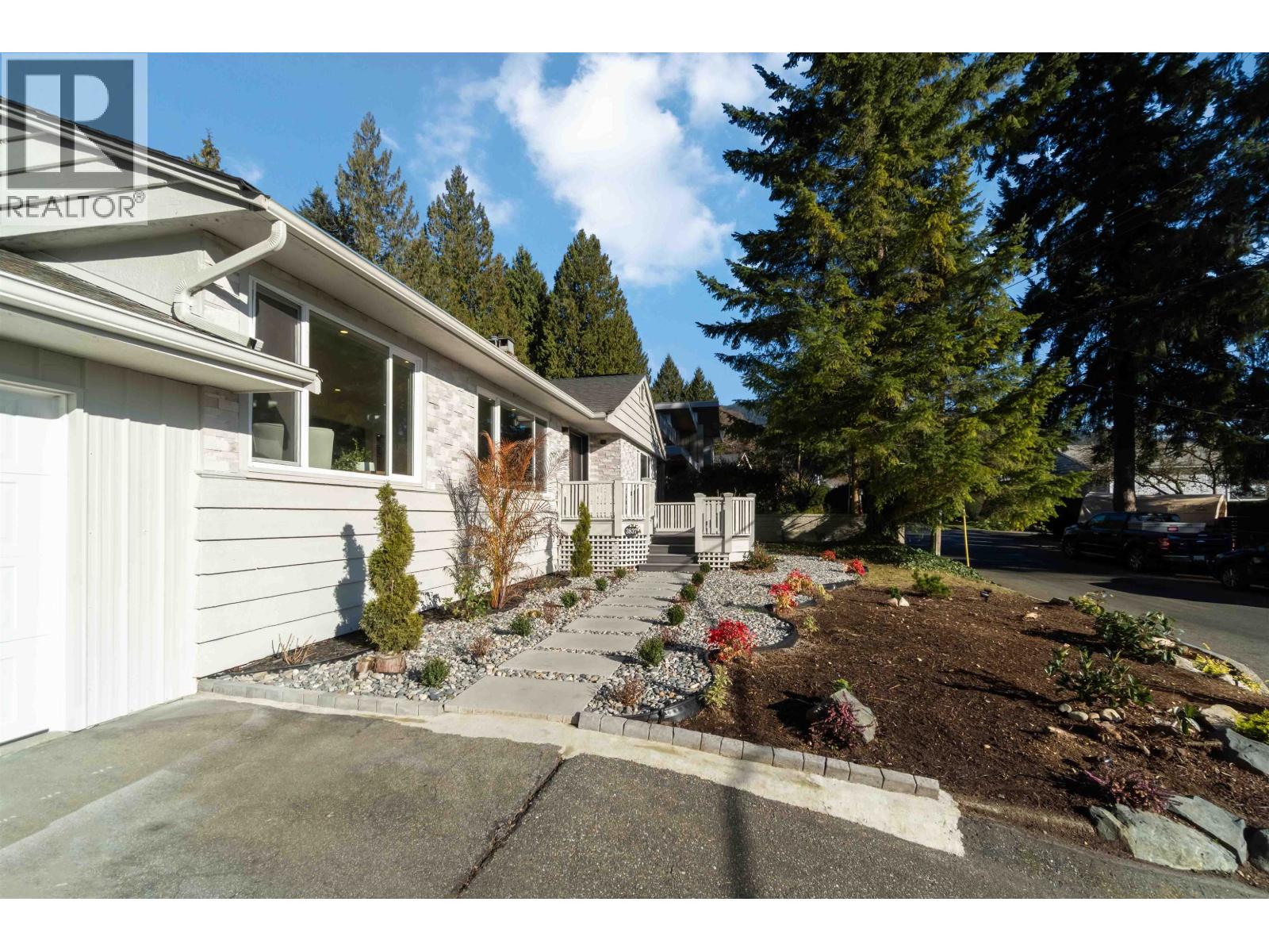 3837 Sunnycrest Drive, North Vancouver, British Columbia  V7R 3C5 - Photo 34 - R3084561