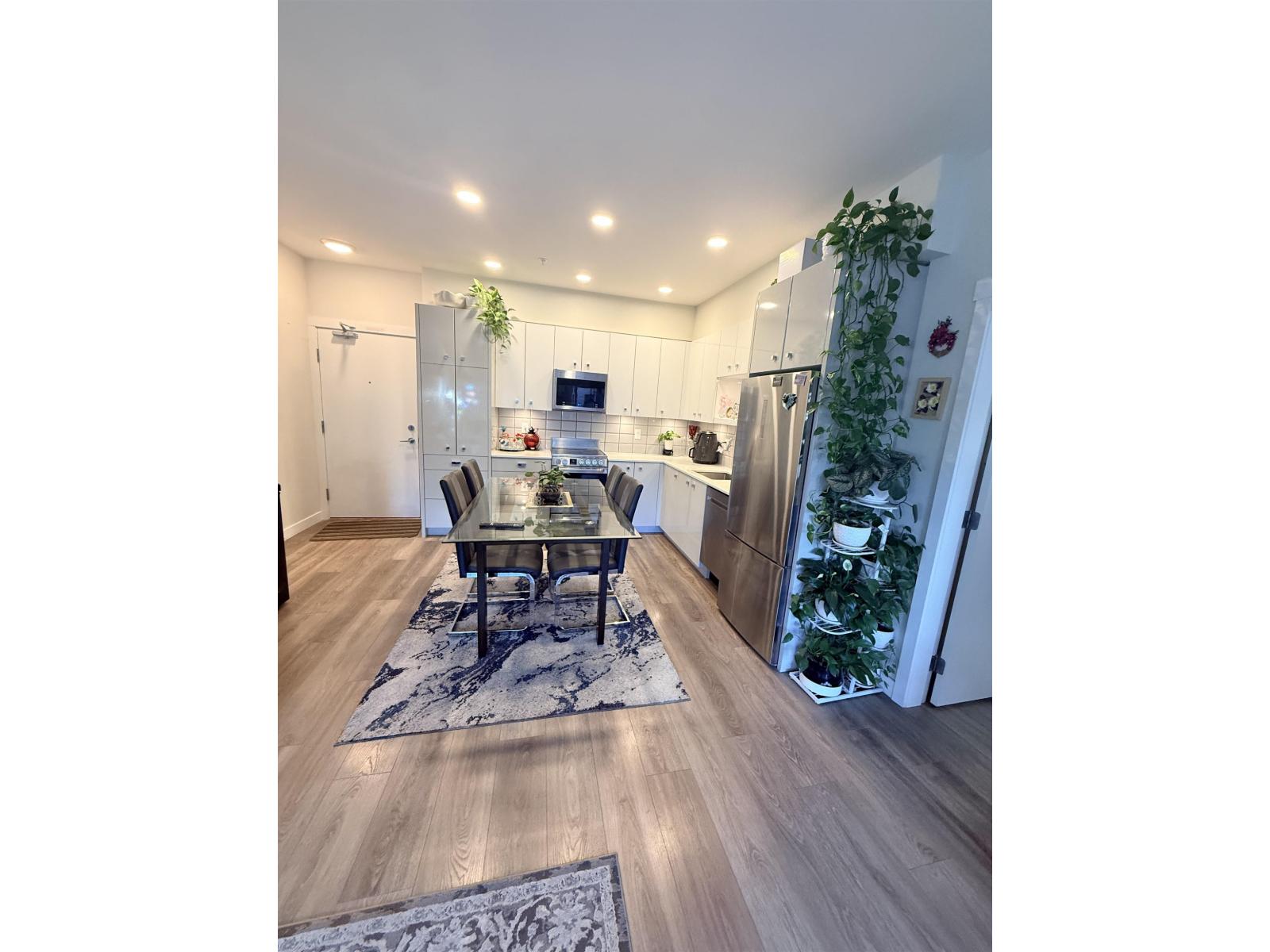 213 10838 Whalley Boulevard, Surrey, British Columbia  V3R 0G8 - Photo 7 - R3084199