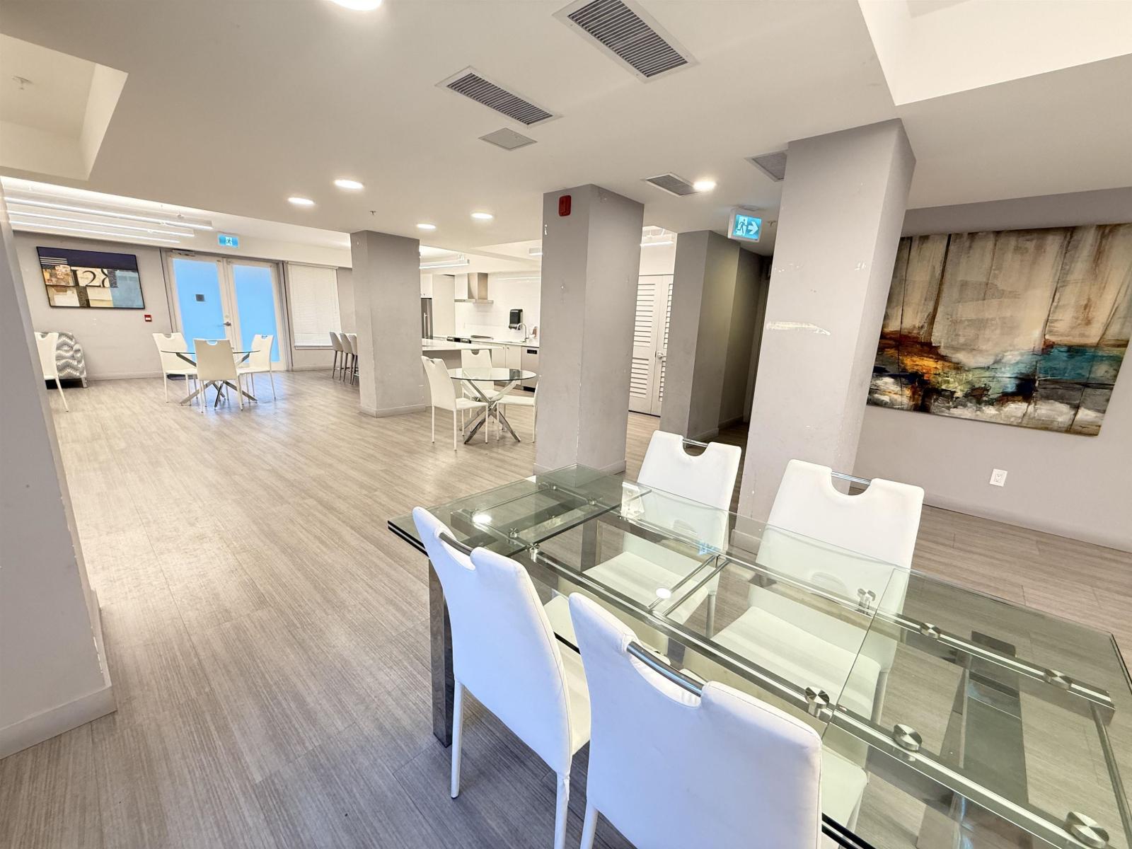 213 10838 Whalley Boulevard, Surrey, British Columbia  V3R 0G8 - Photo 25 - R3084199