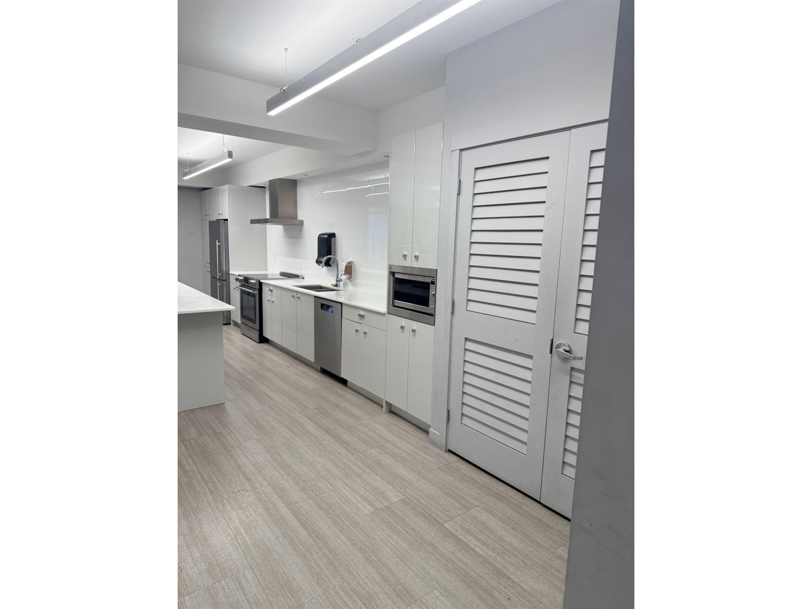 213 10838 Whalley Boulevard, Surrey, British Columbia  V3R 0G8 - Photo 20 - R3084199