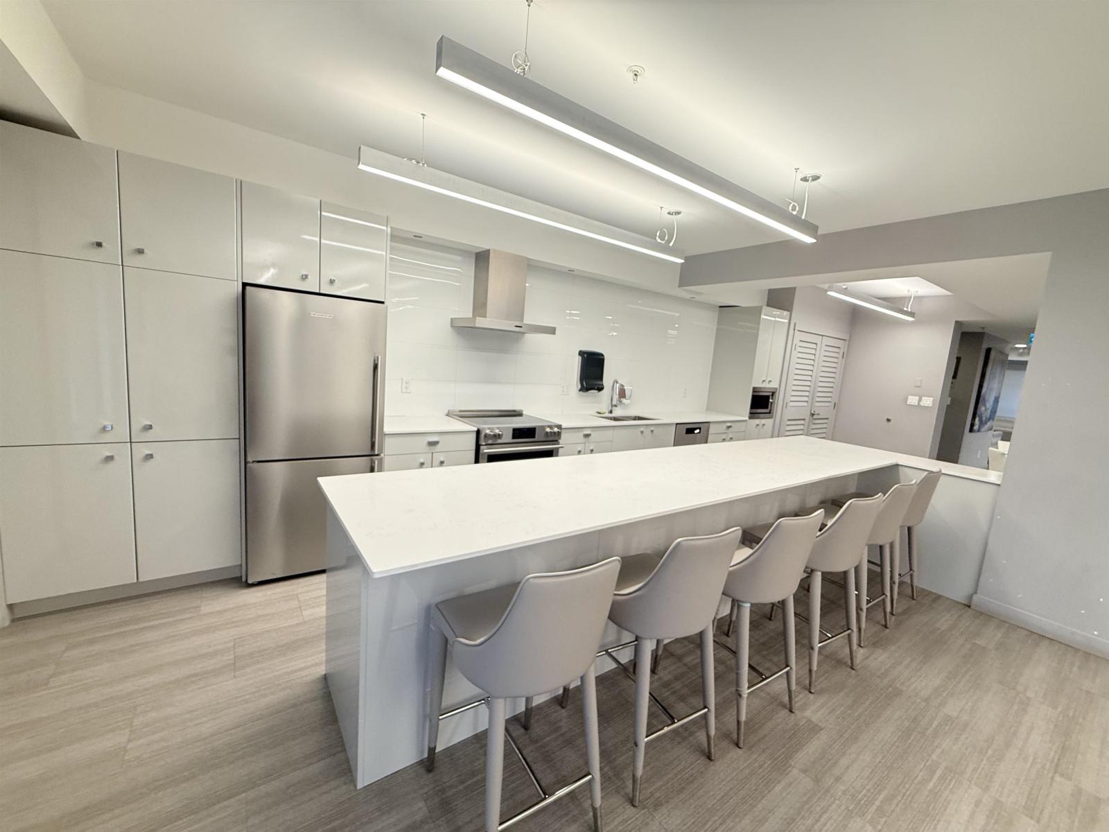 213 10838 Whalley Boulevard, Surrey, British Columbia  V3R 0G8 - Photo 23 - R3084199