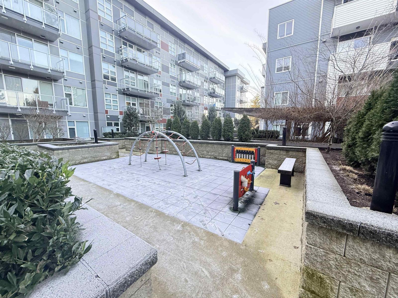 213 10838 Whalley Boulevard, Surrey, British Columbia  V3R 0G8 - Photo 16 - R3084199