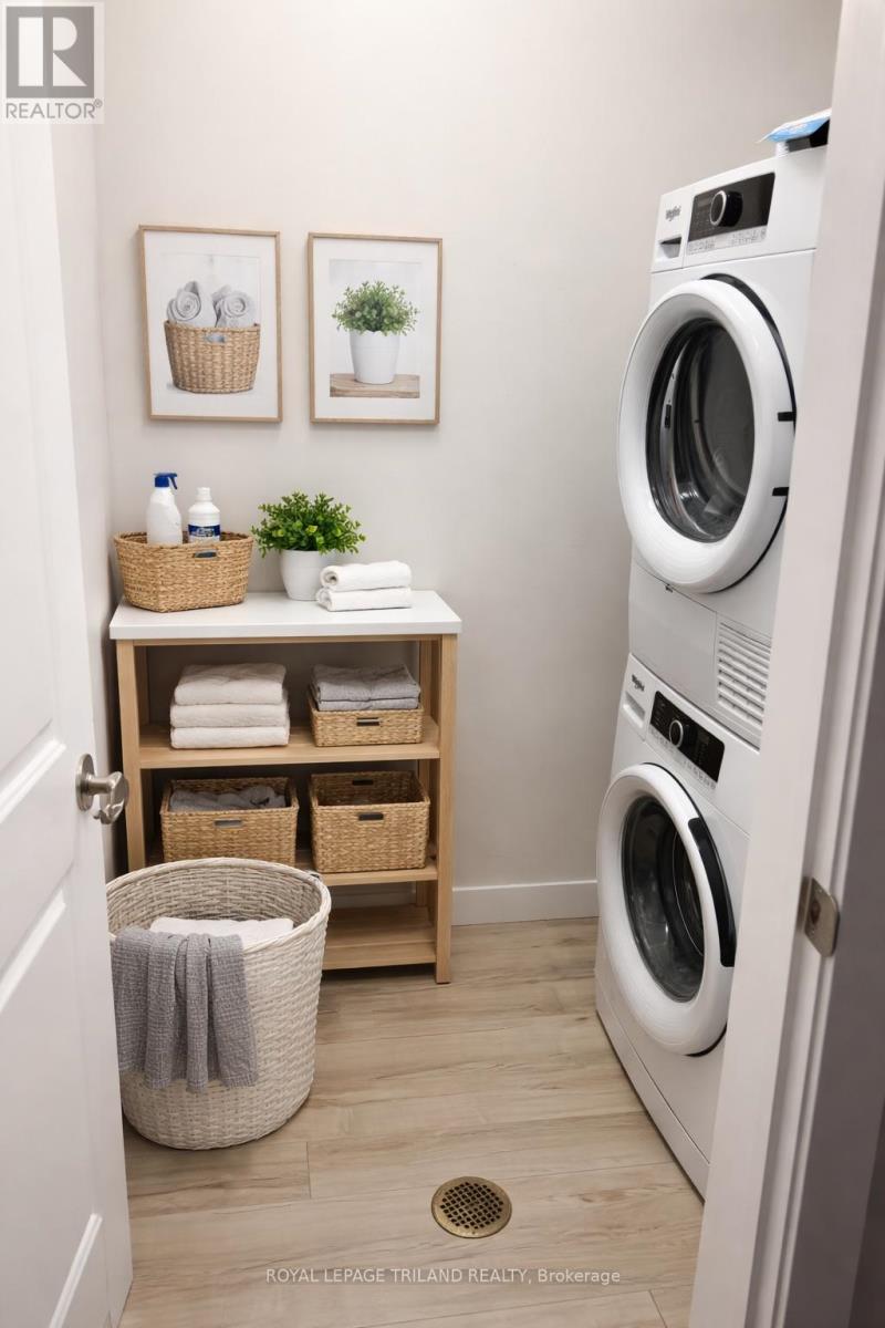 205 - 100 The Promenade, Central Elgin, Ontario  N5L 1C5 - Photo 4 - X12739980