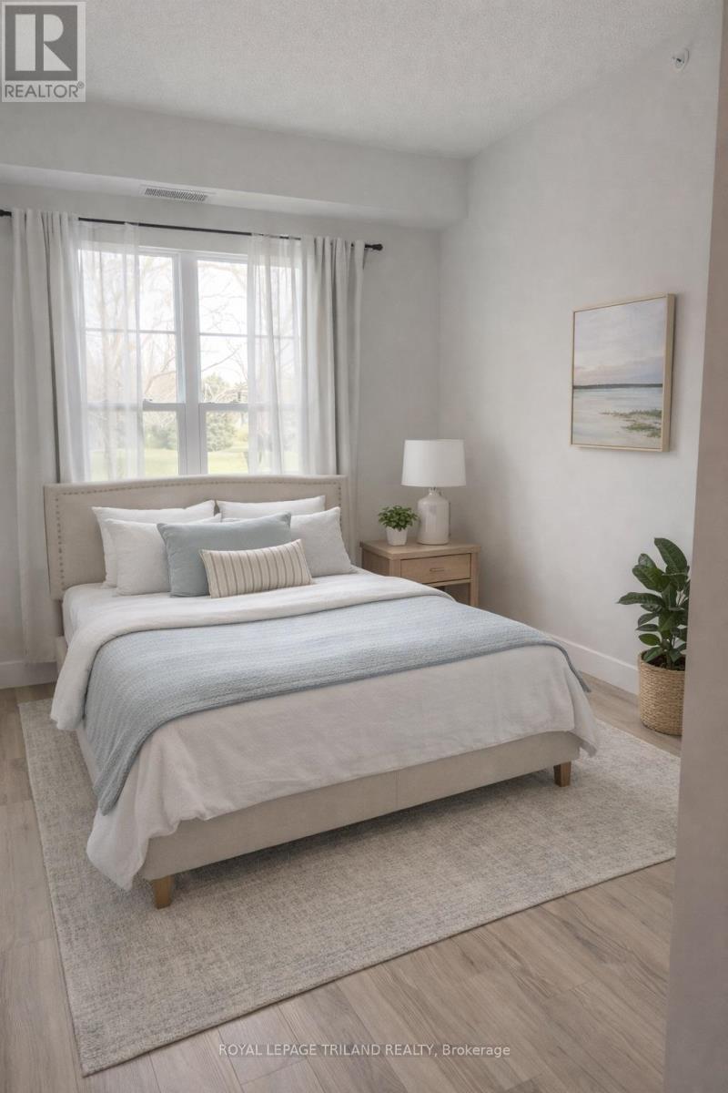 205 - 100 The Promenade, Central Elgin, Ontario  N5L 1C5 - Photo 7 - X12739980