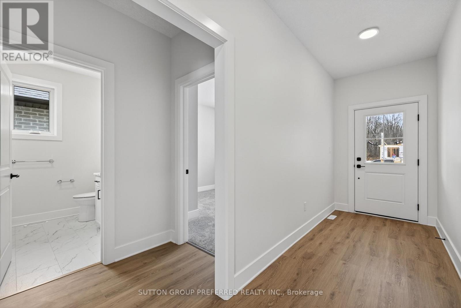 45 Ayrshire Avenue, St. Thomas, Ontario  N5P 3S6 - Photo 2 - X12739988