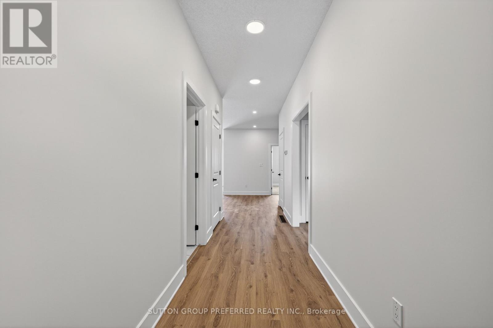 45 Ayrshire Avenue, St. Thomas, Ontario  N5P 3S6 - Photo 3 - X12739988