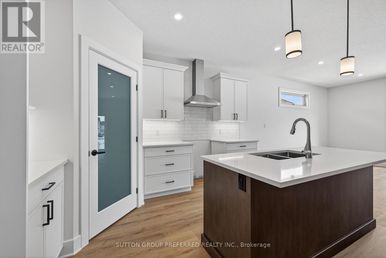 45 Ayrshire Avenue, St. Thomas, Ontario  N5P 3S6 - Photo 5 - X12739988