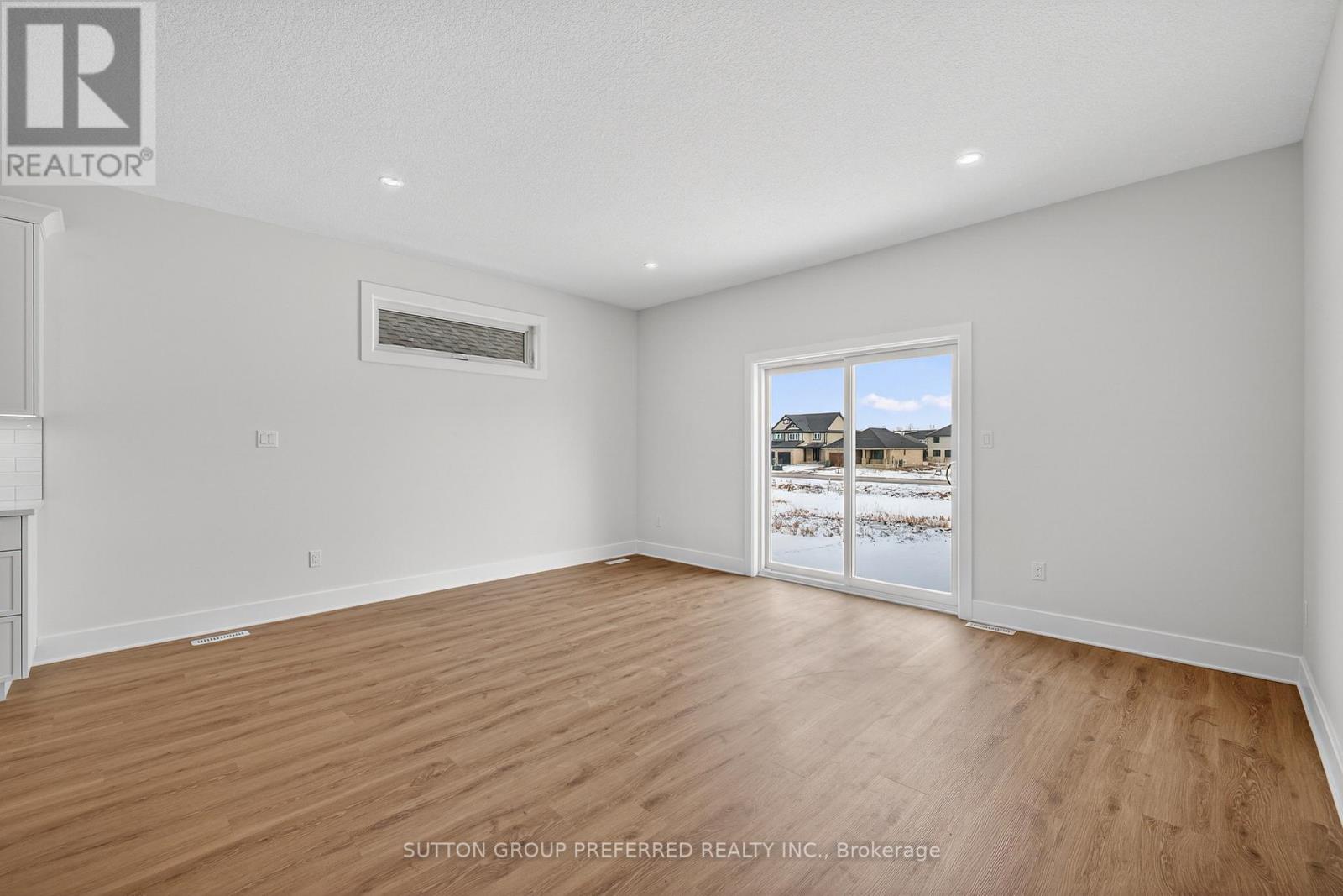 45 Ayrshire Avenue, St. Thomas, Ontario  N5P 3S6 - Photo 8 - X12739988