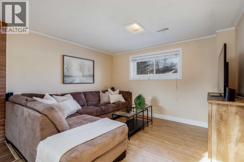 1205 Meadowbrook Drive Se, Airdrie, Alberta  T2A 1W6 - Photo 18 - A2281437