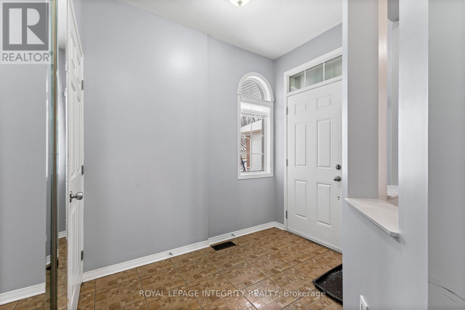 2421 Glandriel Crescent, Ottawa, Ontario  K4A 4T2 - Photo 4 - X12739996