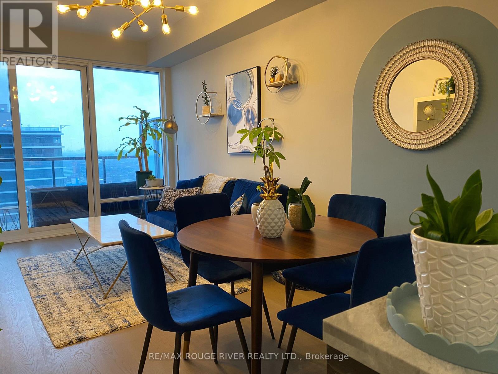 2411 - 488 University Avenue, Toronto, Ontario  M5G 0C1 - Photo 4 - C12700488