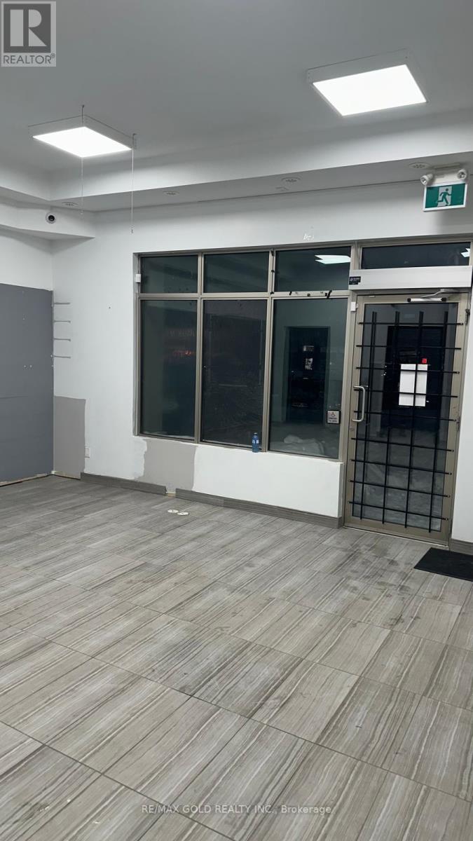 Brampton (Sandringham Wellington North) Retail for sale: 590 sq.ft. (Listed 2026-01-19)