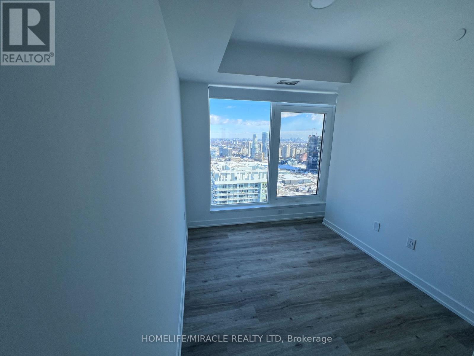 4004 - 395 Square One Drive, Mississauga, Ontario  L5B 0P6 - Photo 11 - W12739270