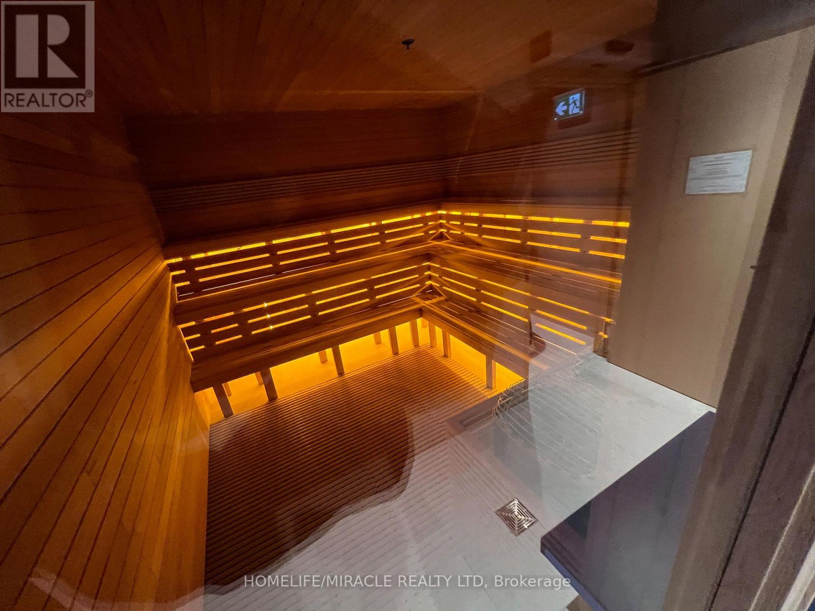 4004 - 395 Square One Drive, Mississauga, Ontario  L5B 0P6 - Photo 26 - W12739270