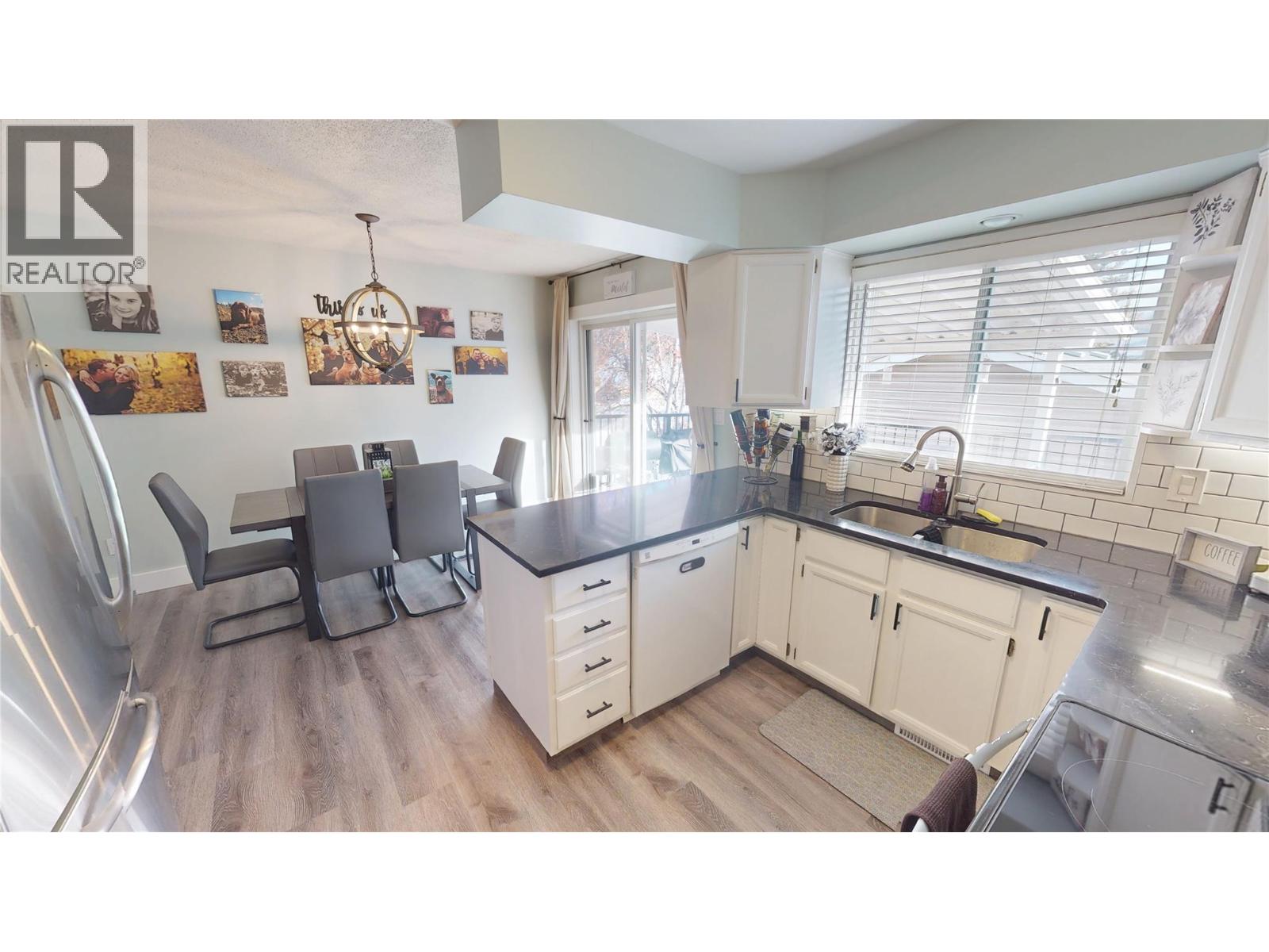 304 30th Avenue S, Cranbrook, British Columbia  V1C 5M9 - Photo 11 - 10374257