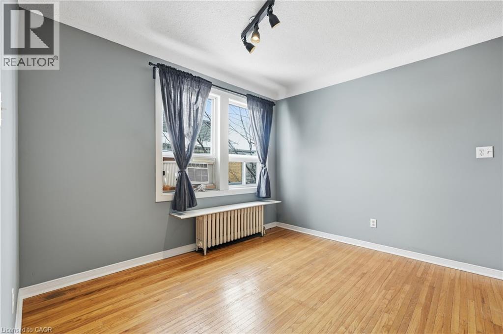 97 Connaught Avenue S Unit# 10, Hamilton, Ontario  L8M 3C4 - Photo 11 - 40801626