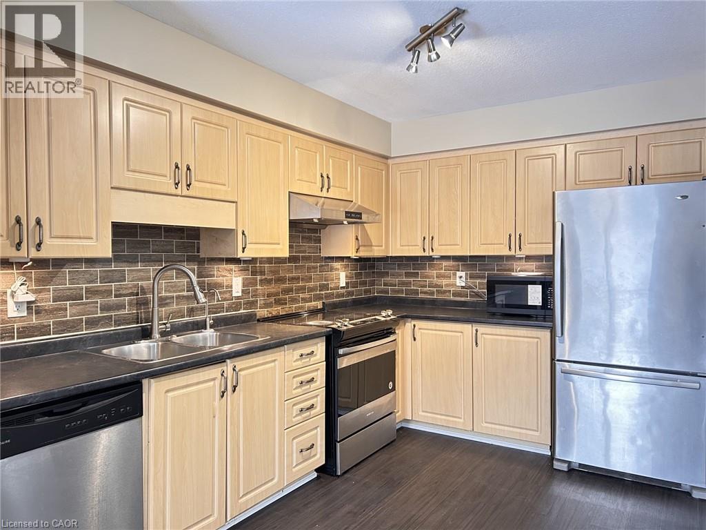 154 Snowdrop Crescent, Kitchener, Ontario  N2E 4G7 - Photo 5 - 40801569