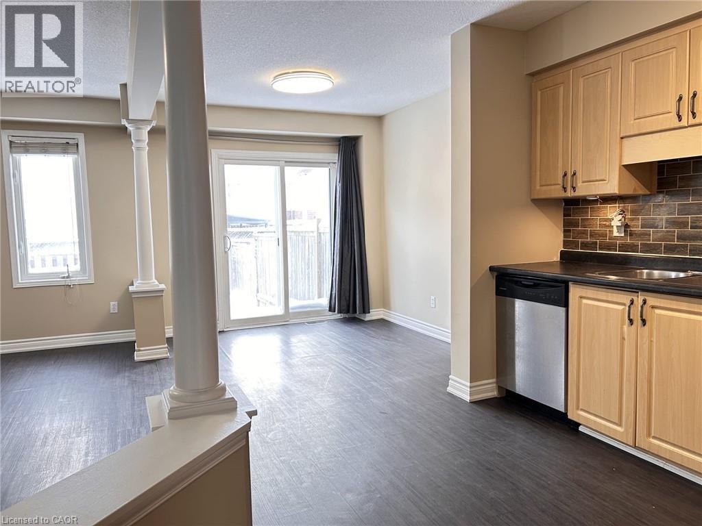 154 Snowdrop Crescent, Kitchener, Ontario  N2E 4G7 - Photo 8 - 40801569