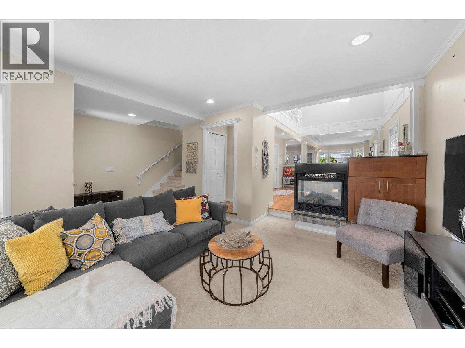 2 460 W 6th Street, North Vancouver, British Columbia  V7M 1K9 - Photo 6 - R3053135