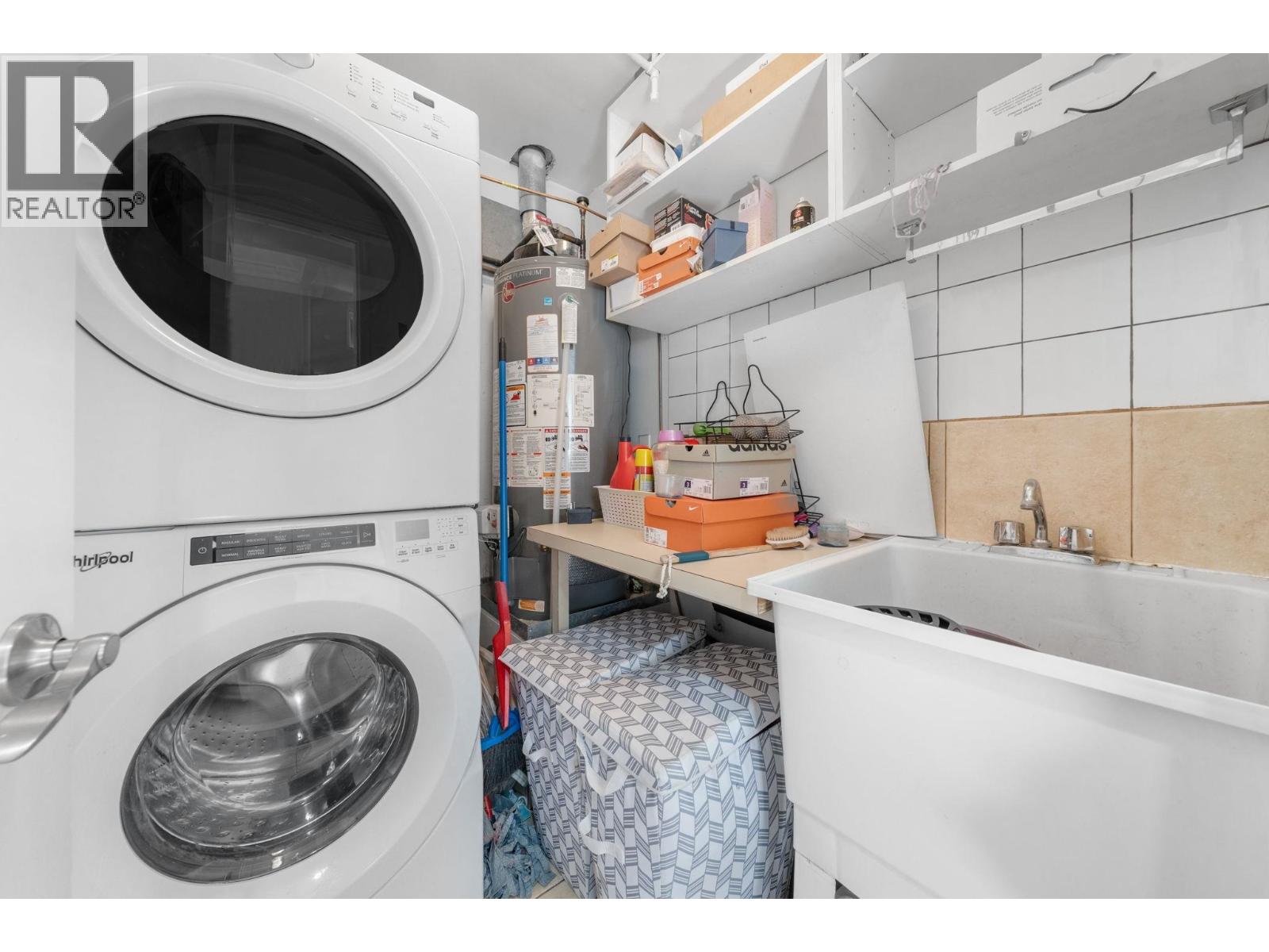 2 460 W 6th Street, North Vancouver, British Columbia  V7M 1K9 - Photo 18 - R3053135