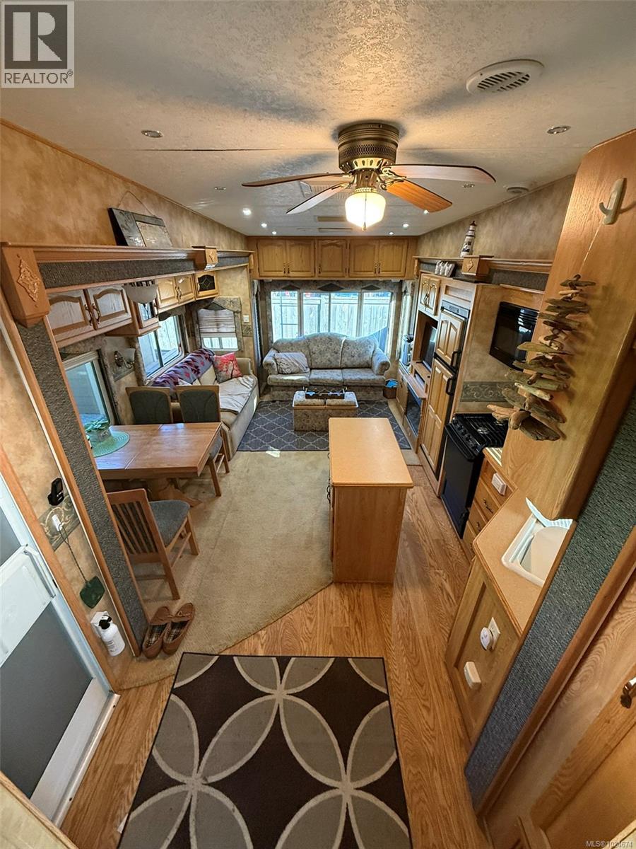 44 6050 Island Hwy, Qualicum Beach, British Columbia  V9K 2E1 - Photo 14 - 1024674