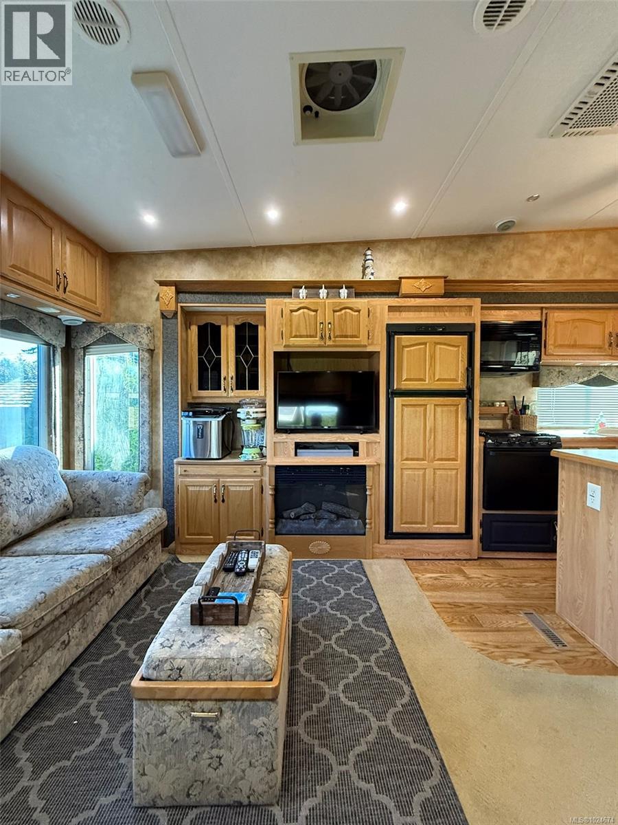 44 6050 Island Hwy, Qualicum Beach, British Columbia  V9K 2E1 - Photo 16 - 1024674