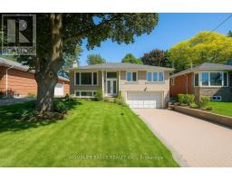 UPPER - 33 SUMNER HEIGHTS, Toronto, Ontario