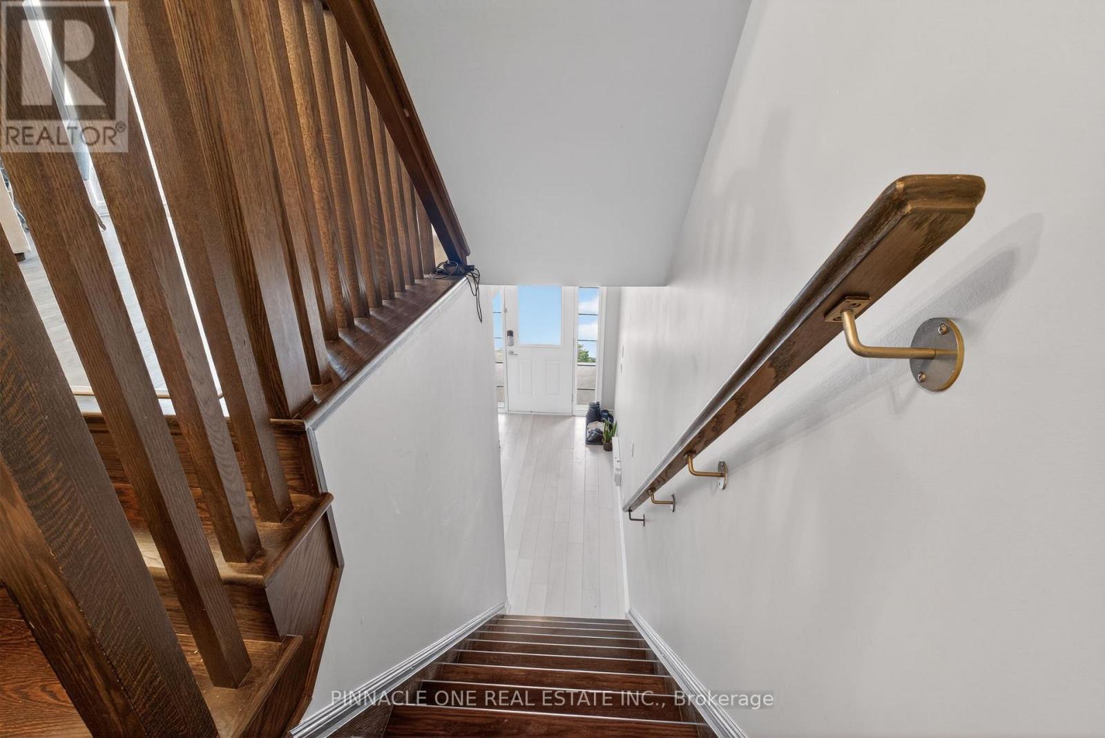 14 Nearco Crescent, Oshawa, Ontario  L1L 0J4 - Photo 6 - E12740082