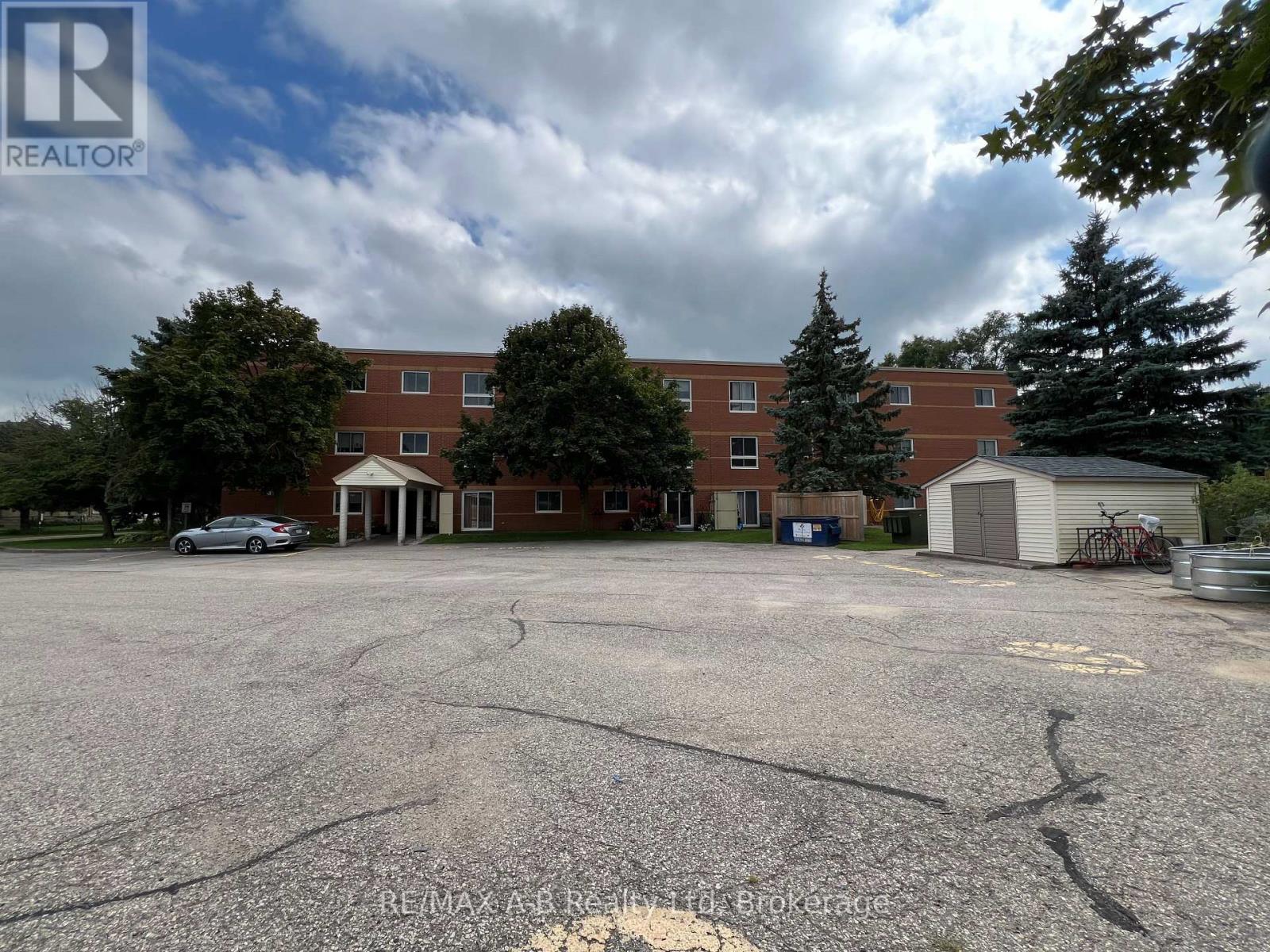 103 - 199 Hope Street East Street E, East Zorra-Tavistock (Tavistock), Ontario  N0B 2R0 - Photo 32 - X12092804