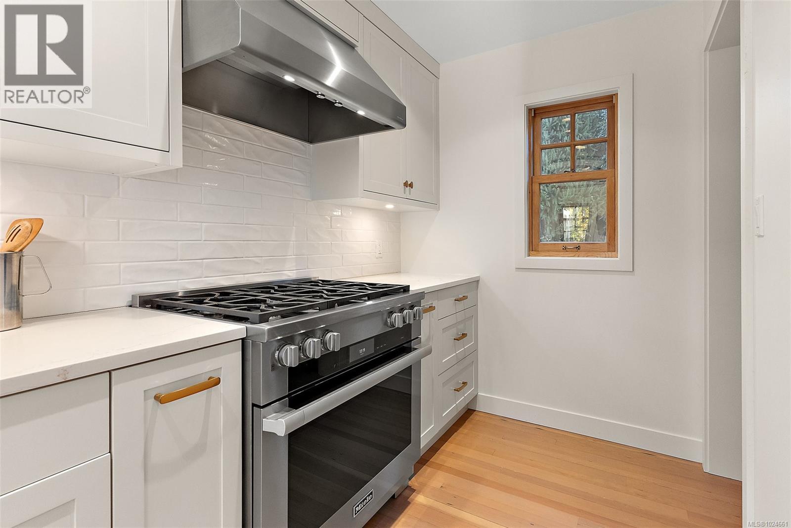 614 Monterey Ave, Oak Bay, British Columbia  V8S 4T9 - Photo 14 - 1024661