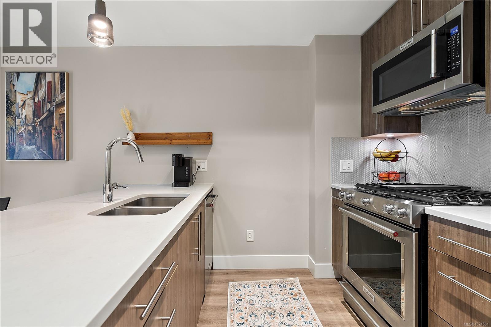 402 2500 Hackett Cres, Central Saanich, British Columbia V8M 0C1 - Photo 11 - 1024501