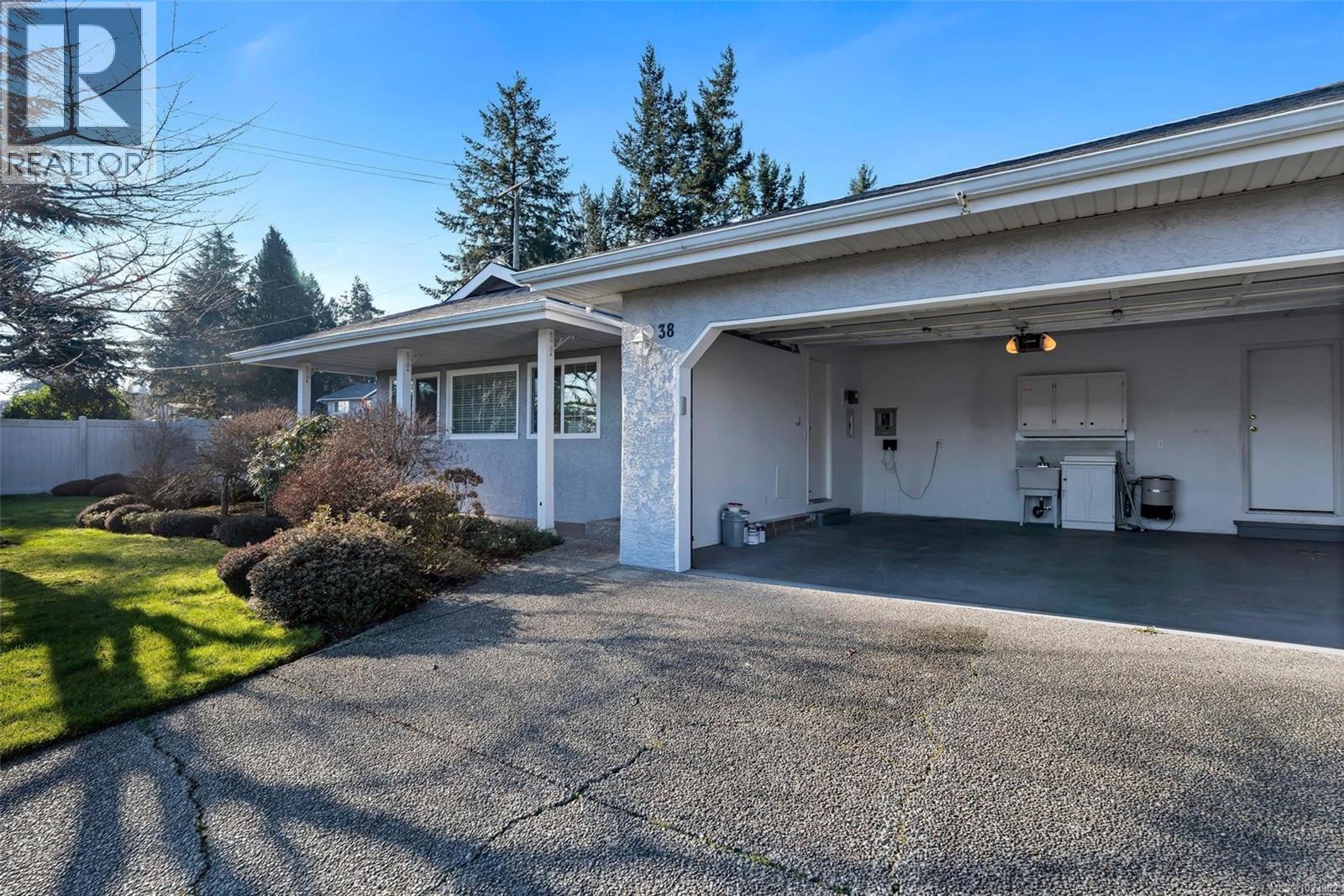 38 2560 Wilcox Terr, Central Saanich, British Columbia  V8Z 6Z8 - Photo 24 - 1023902