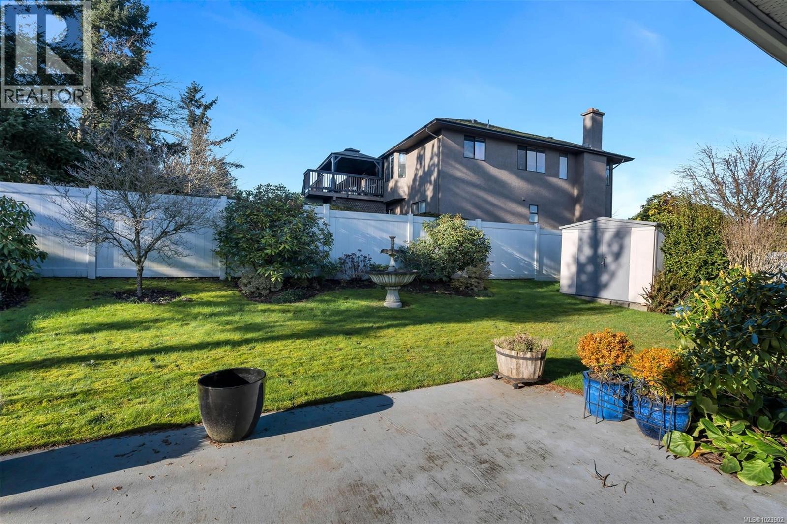 38 2560 Wilcox Terr, Central Saanich, British Columbia  V8Z 6Z8 - Photo 25 - 1023902