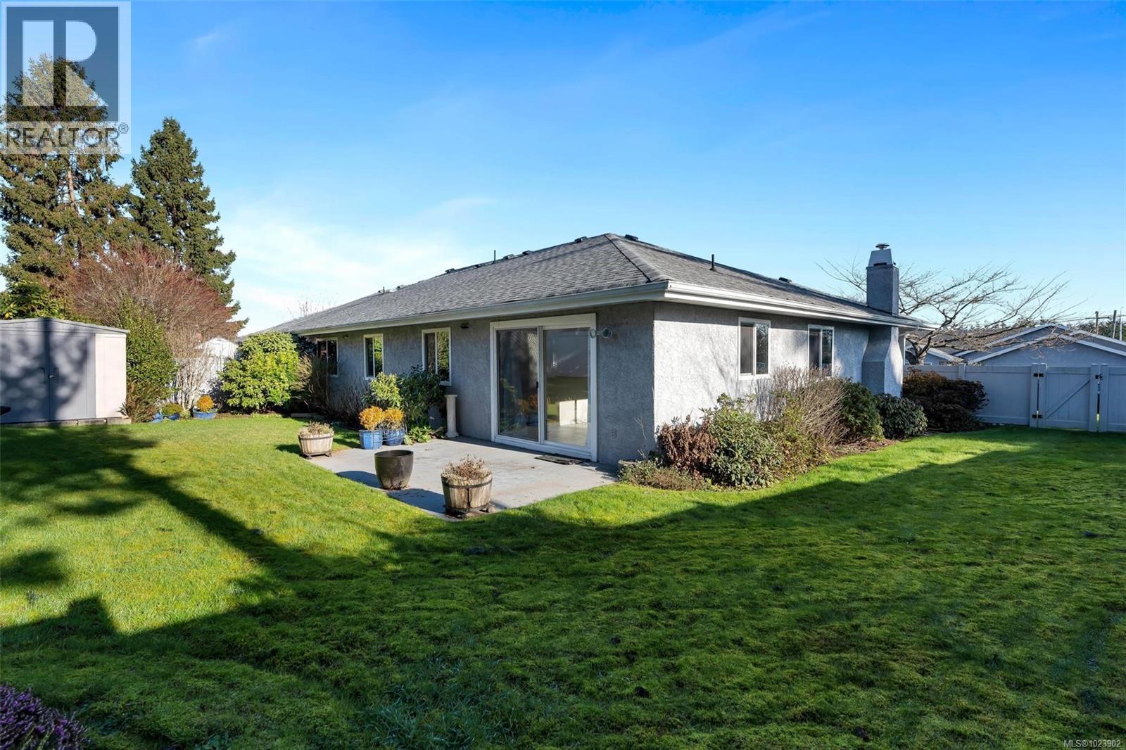 38 2560 Wilcox Terr, Central Saanich, British Columbia  V8Z 6Z8 - Photo 29 - 1023902