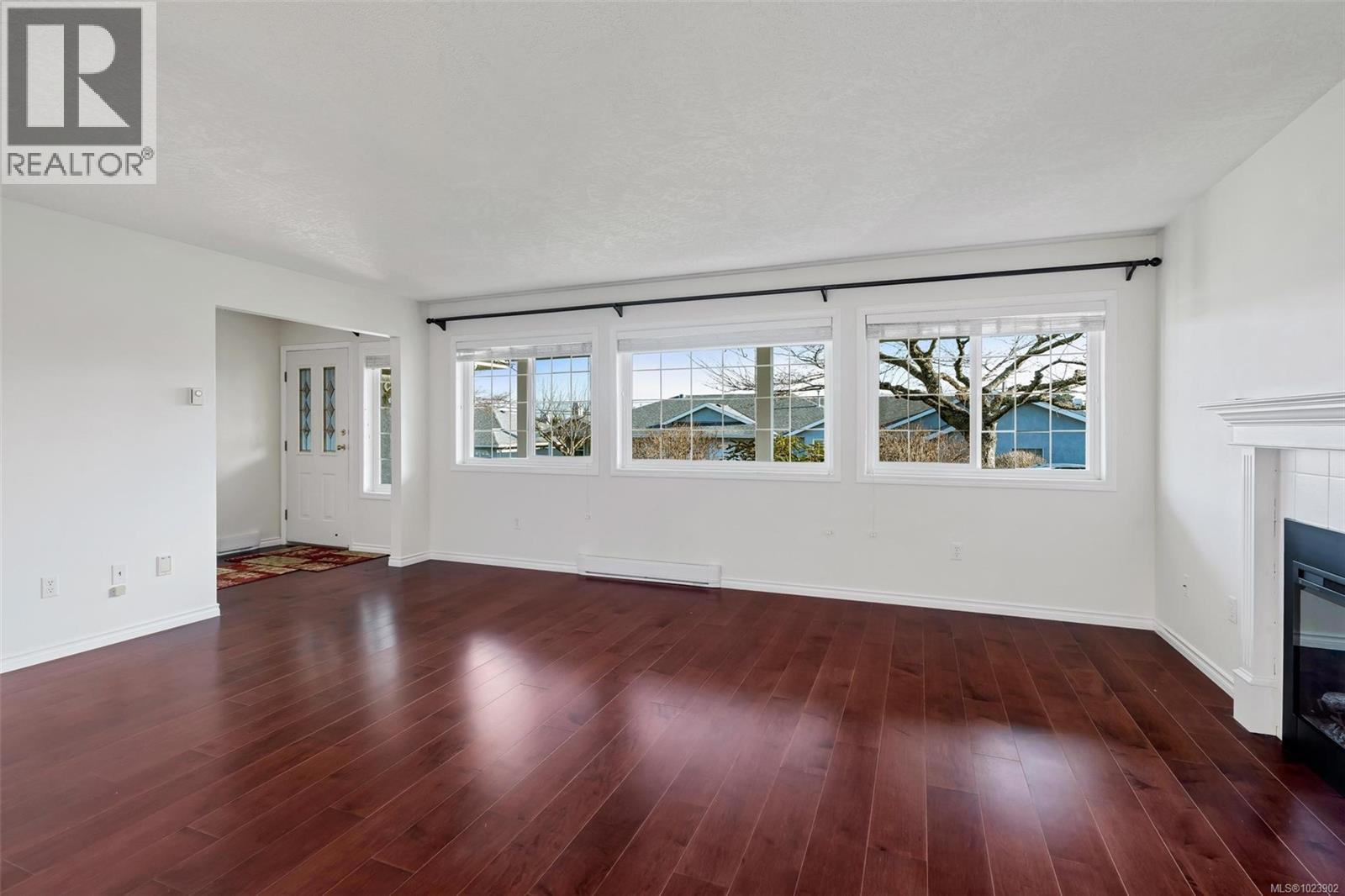 38 2560 Wilcox Terr, Central Saanich, British Columbia  V8Z 6Z8 - Photo 4 - 1023902