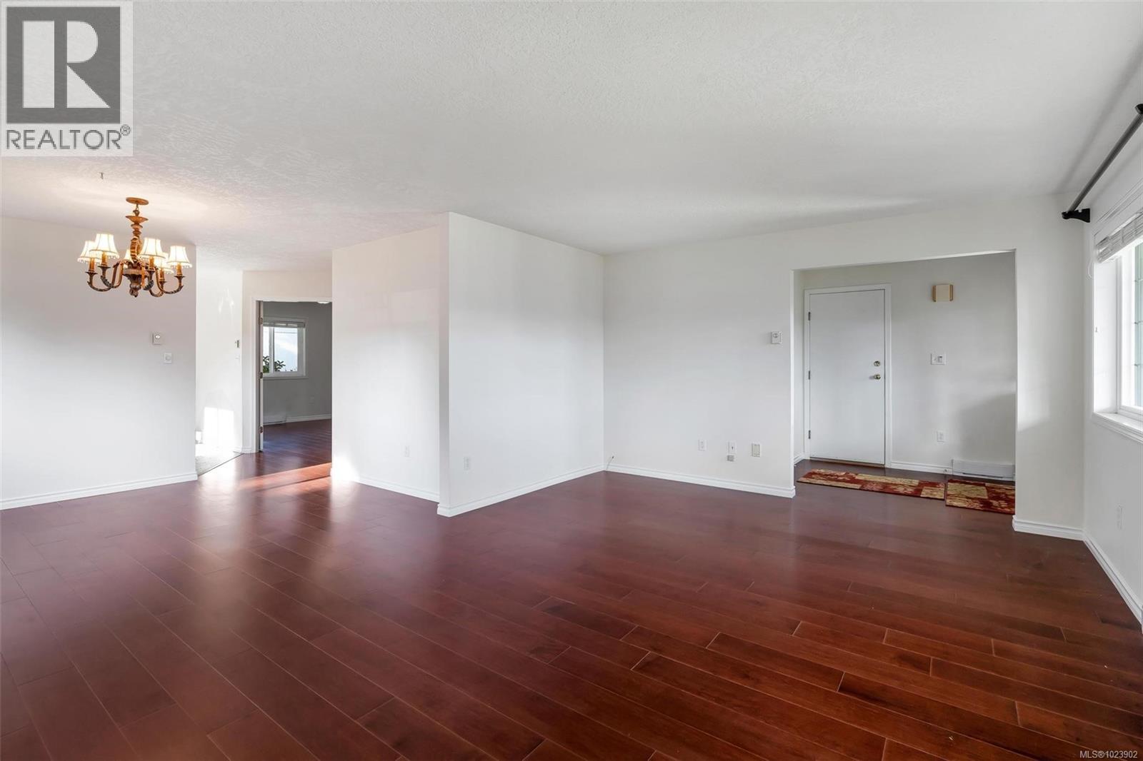 38 2560 Wilcox Terr, Central Saanich, British Columbia  V8Z 6Z8 - Photo 7 - 1023902