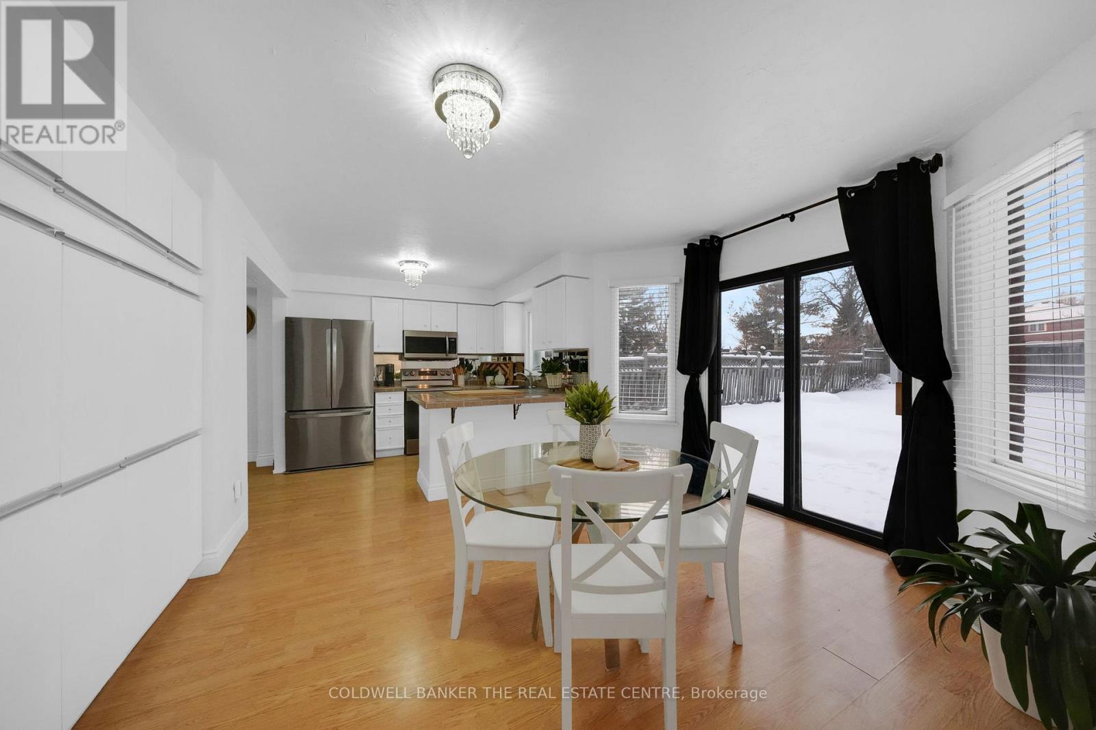 87 O'connor Crescent S, Richmond Hill, Ontario  L4C 7N9 - Photo 7 - N12739940