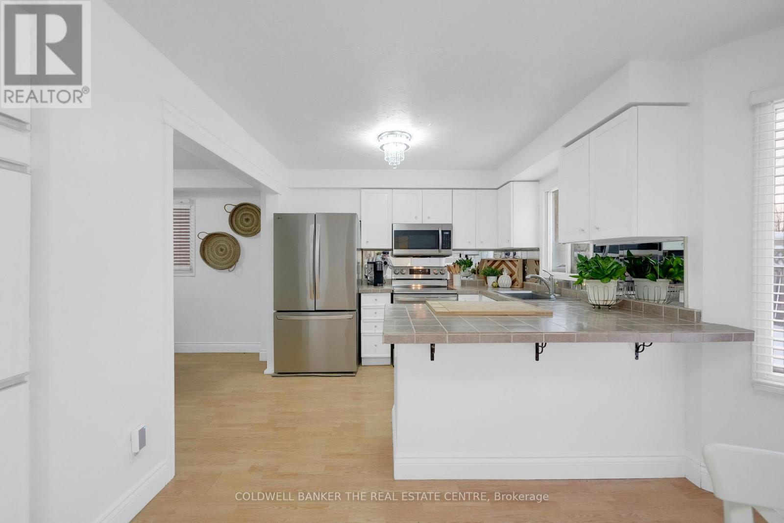 87 O'connor Crescent S, Richmond Hill, Ontario  L4C 7N9 - Photo 8 - N12739940