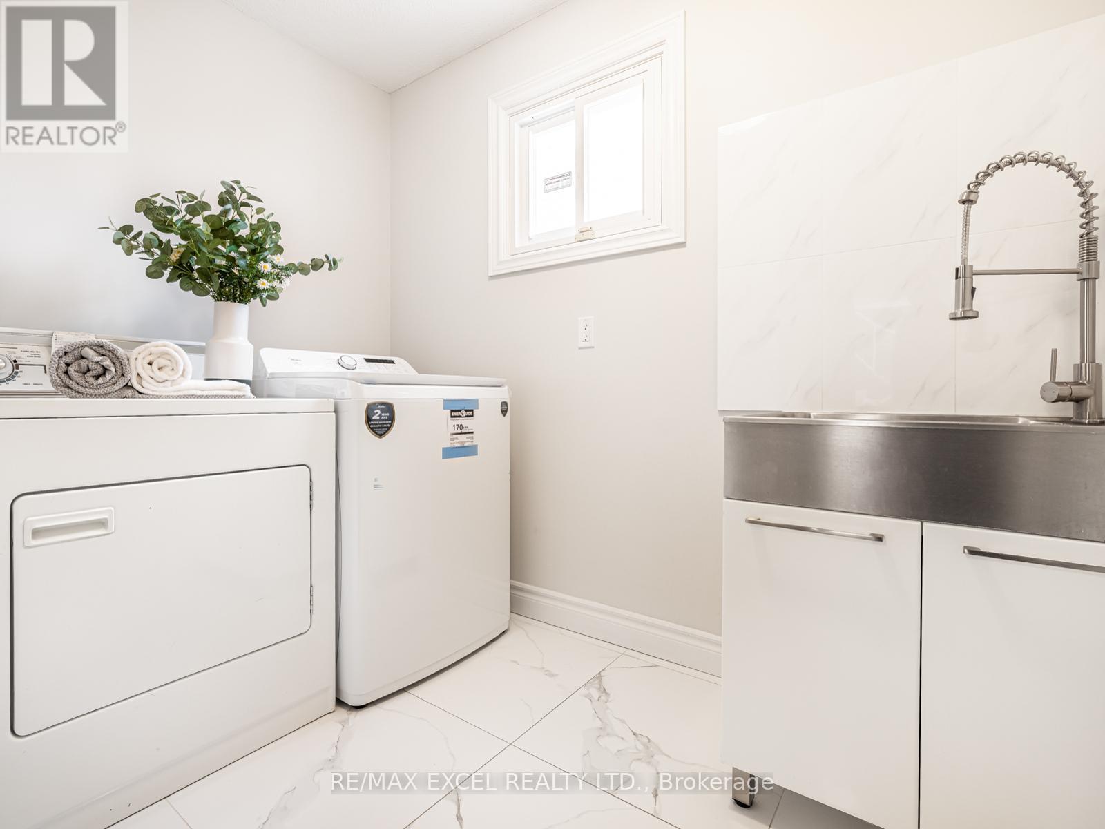 9 Shadlock Street, Markham, Ontario  L3S 3E1 - Photo 13 - N12740034