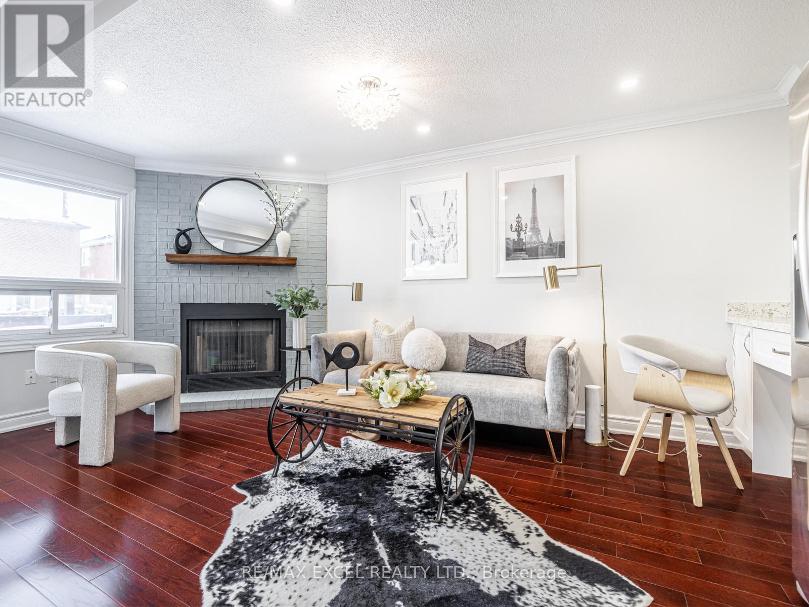 9 Shadlock Street, Markham, Ontario  L3S 3E1 - Photo 5 - N12740034