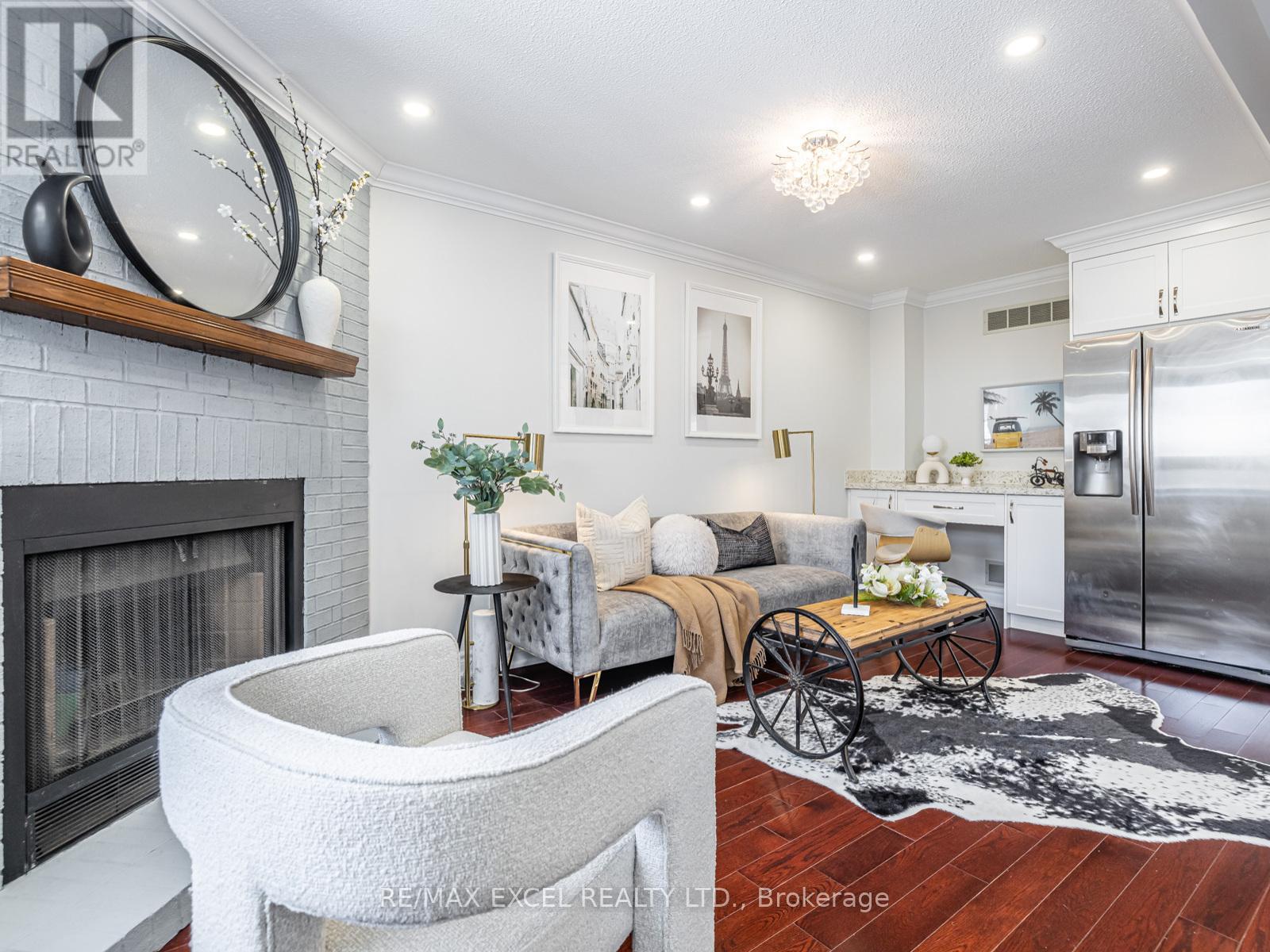 9 Shadlock Street, Markham, Ontario  L3S 3E1 - Photo 6 - N12740034