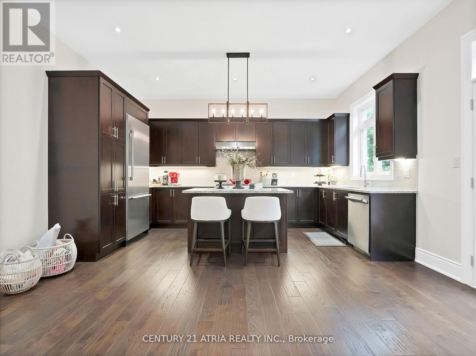 12 Macdonald Court, Richmond Hill, Ontario  L4E 1E9 - Photo 12 - N12740046