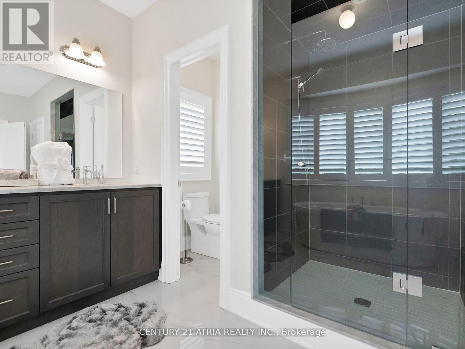 12 Macdonald Court, Richmond Hill, Ontario  L4E 1E9 - Photo 19 - N12740046