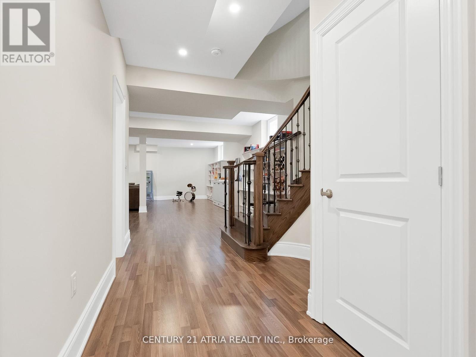 12 Macdonald Court, Richmond Hill, Ontario  L4E 1E9 - Photo 33 - N12740046